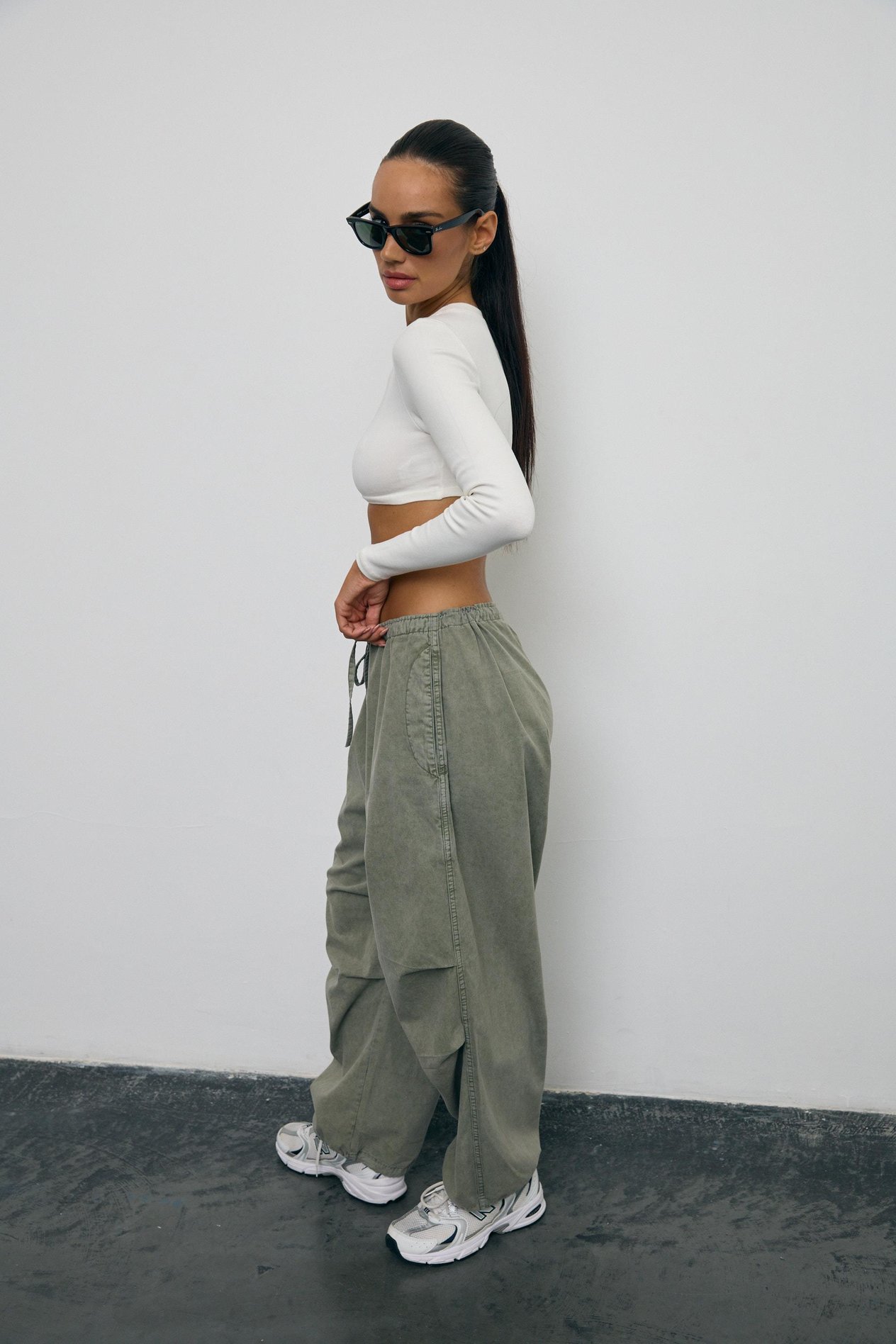 Ekru Uzun Kollu Crop Body