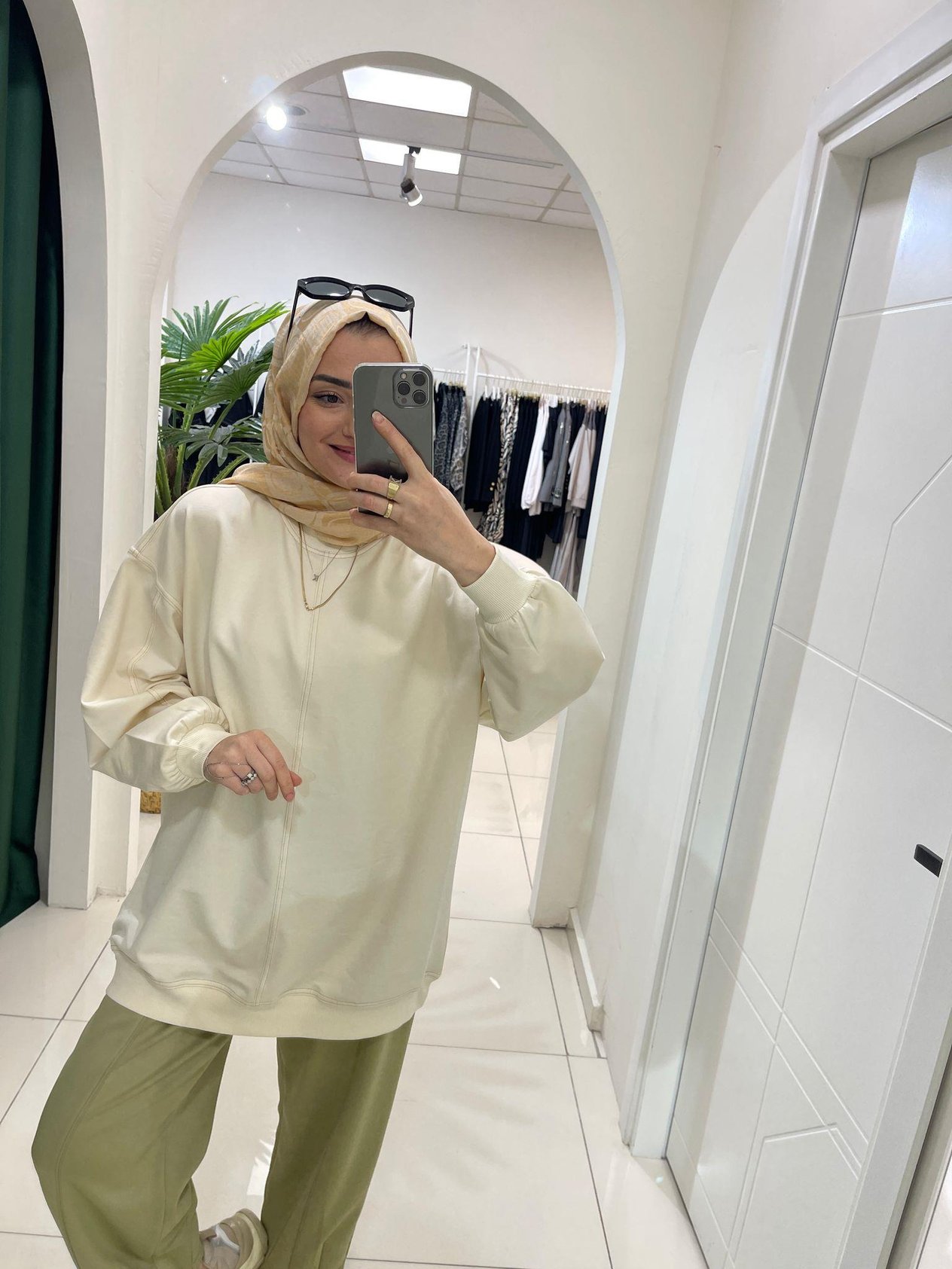 SweatshirtDİKİŞ DETAYLI SWEATSHİRT