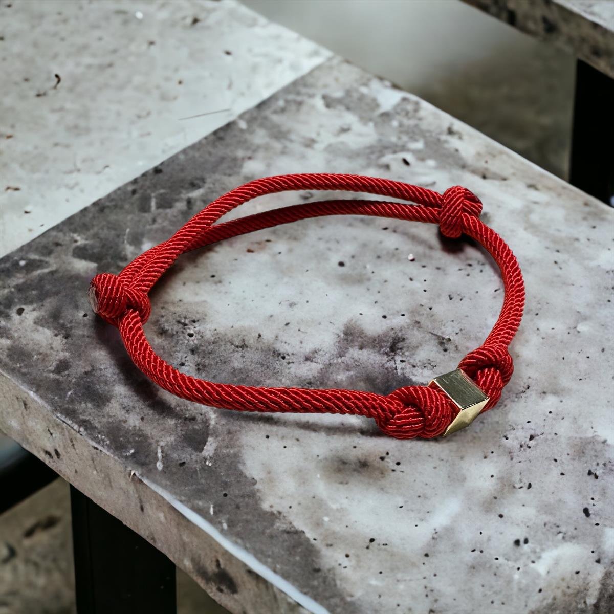 14 Ayar Altın Küp Model İpli Unisex Bileklik