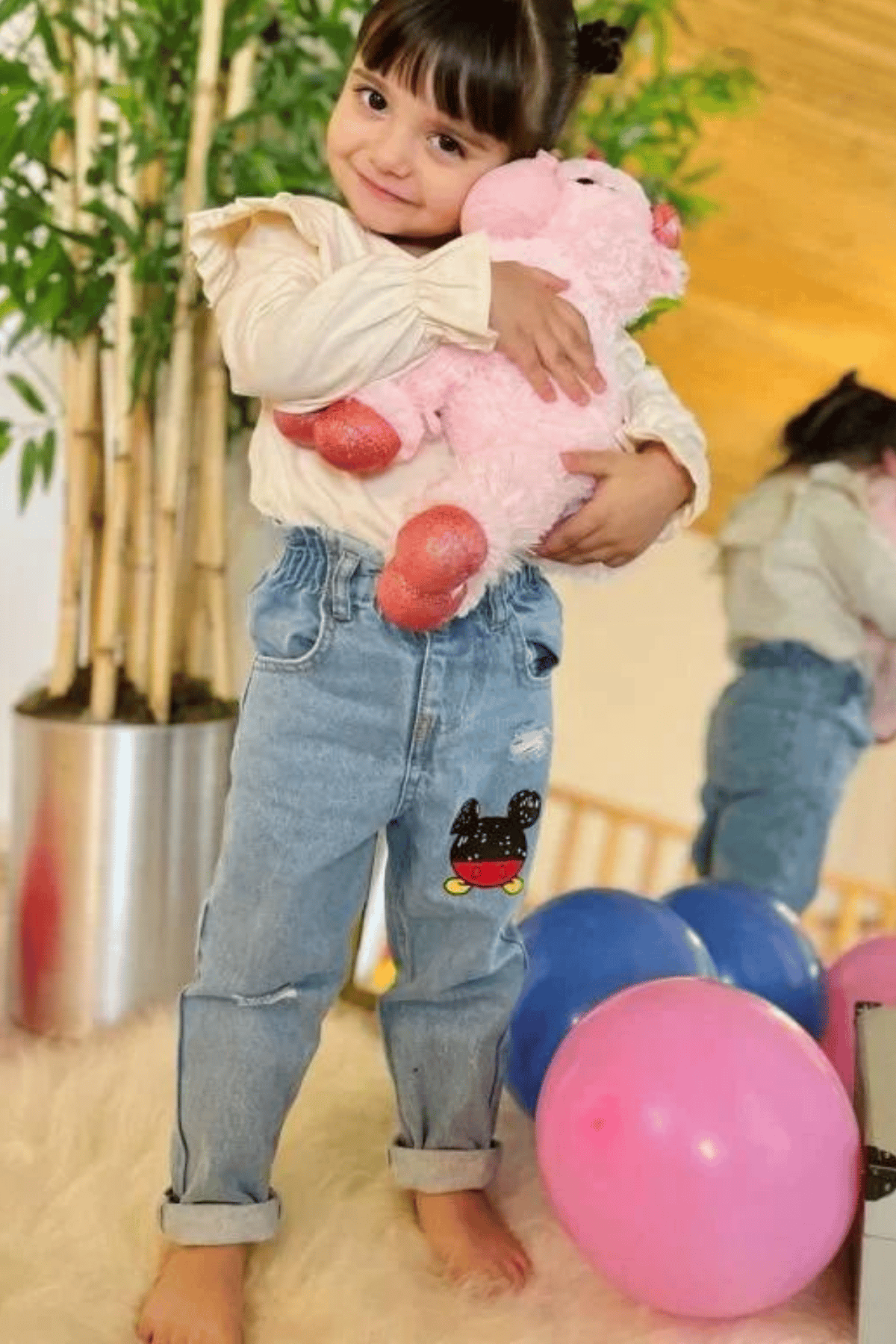 Unisex Yüksek Bel Paçası Mickey Jean Pantolon