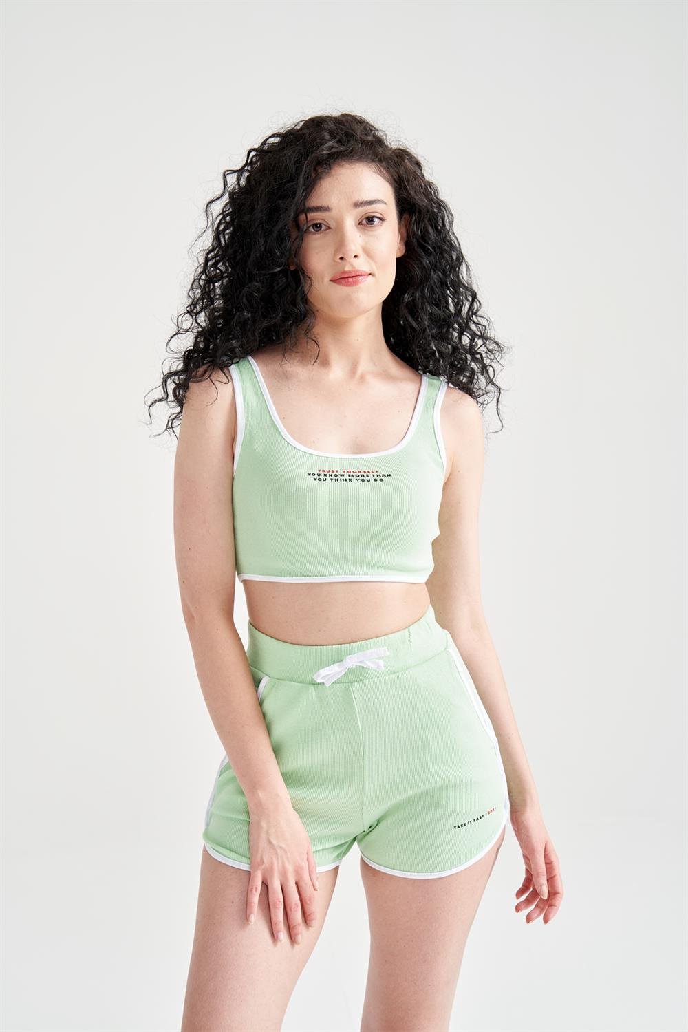 Kadın Crop Büstiyerli Pijama Takımı Yeşil