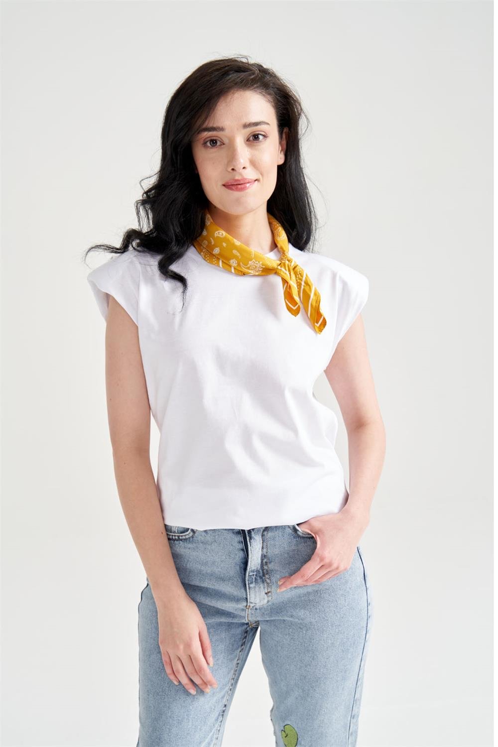 Kadın Vatkalı Basic T-Shirt Beyaz