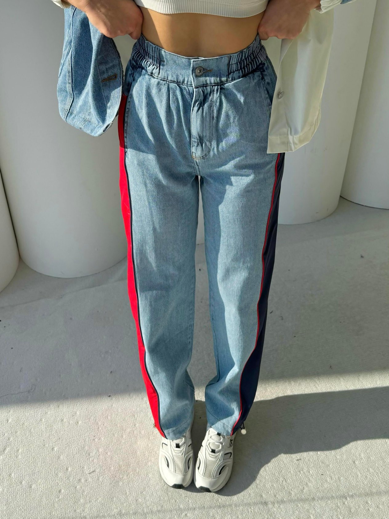 Noor Paraşüt Detaylı Denim Takım Beyaz