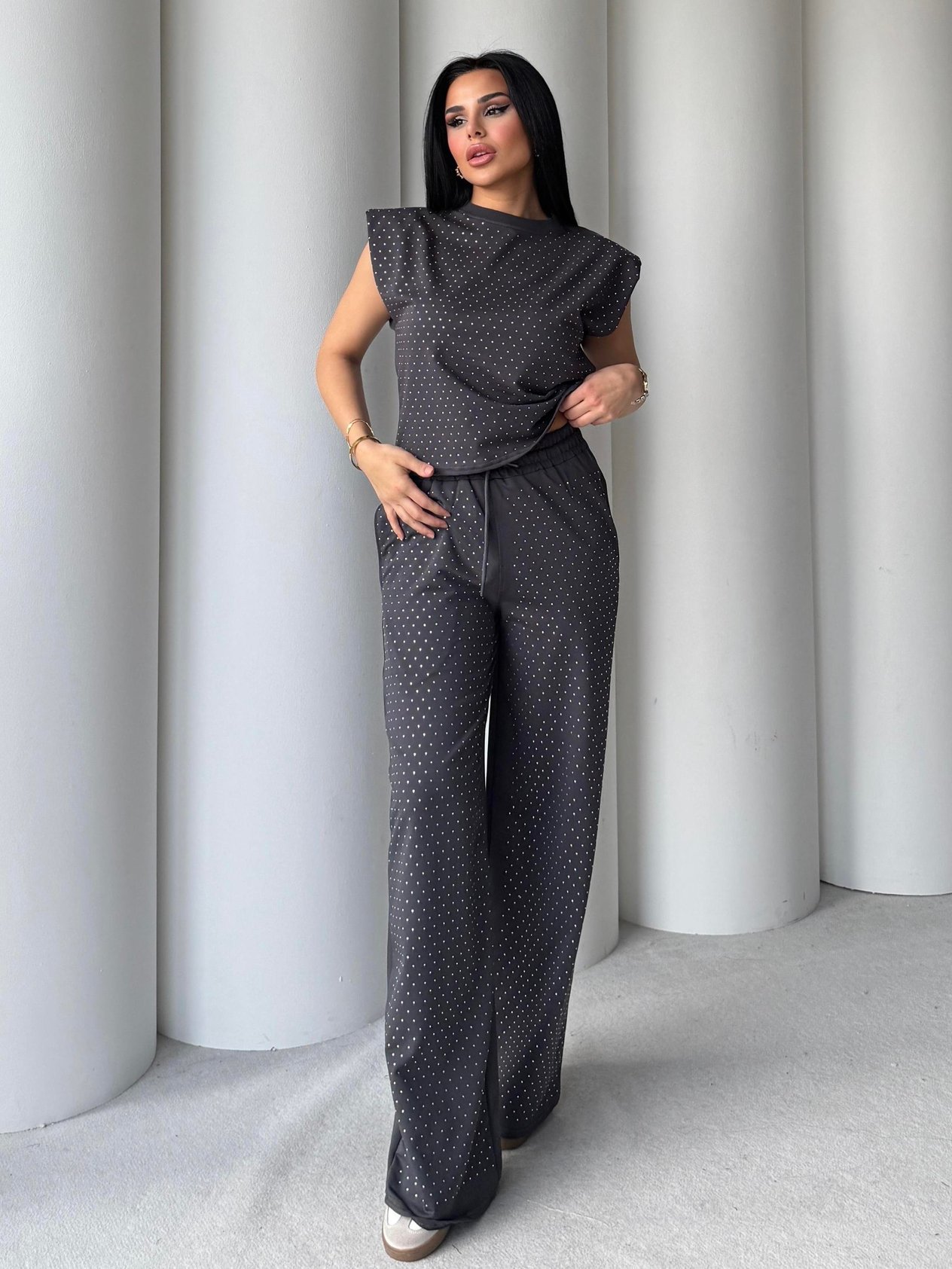 Wendy Taş Detaylı Vatkalı Kol Modal Takım Gri