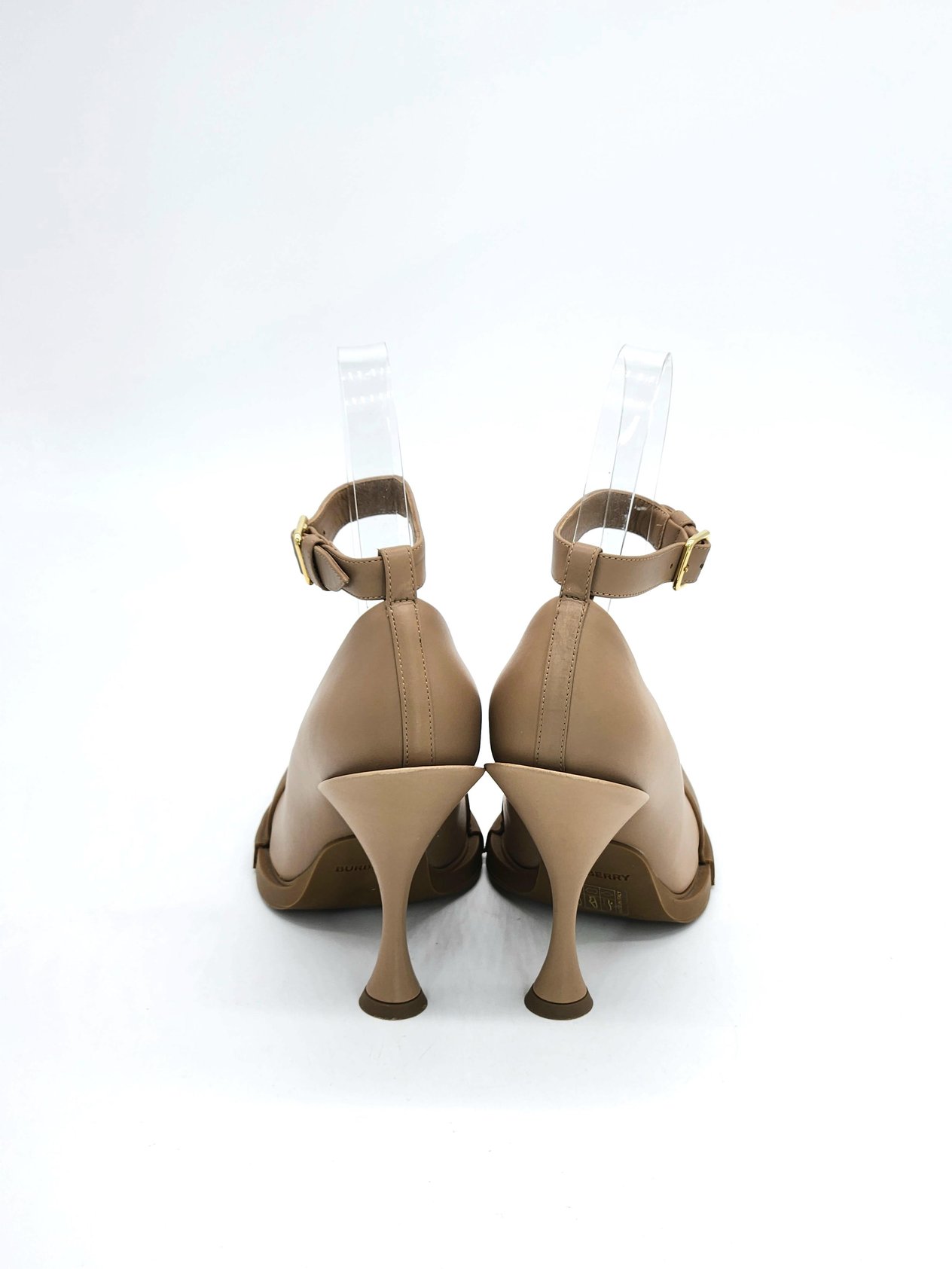  Burberry Ladies Soft Camel Evan 105 Toe Cap Detail Leather Court Pumps 37 BURBERRY  