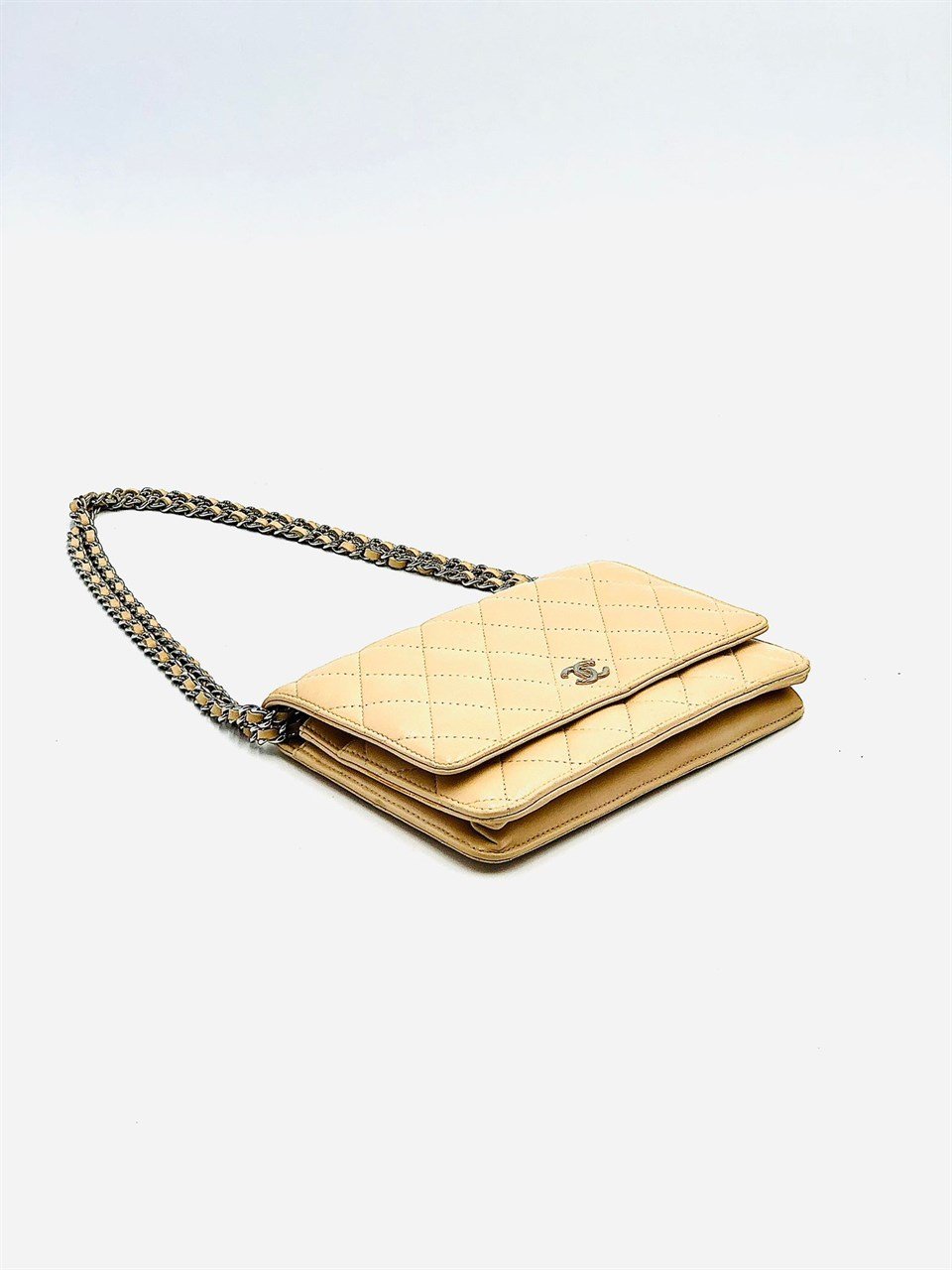  Classic Wallet On Chain Beige Chanel  