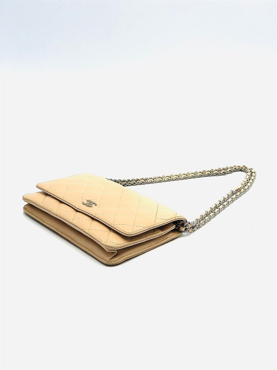  Classic Wallet On Chain Beige Chanel  