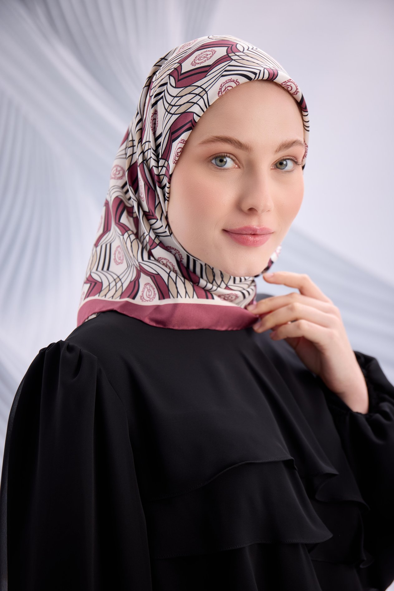 BORDO TWİLL İPEK LOGO EŞARP