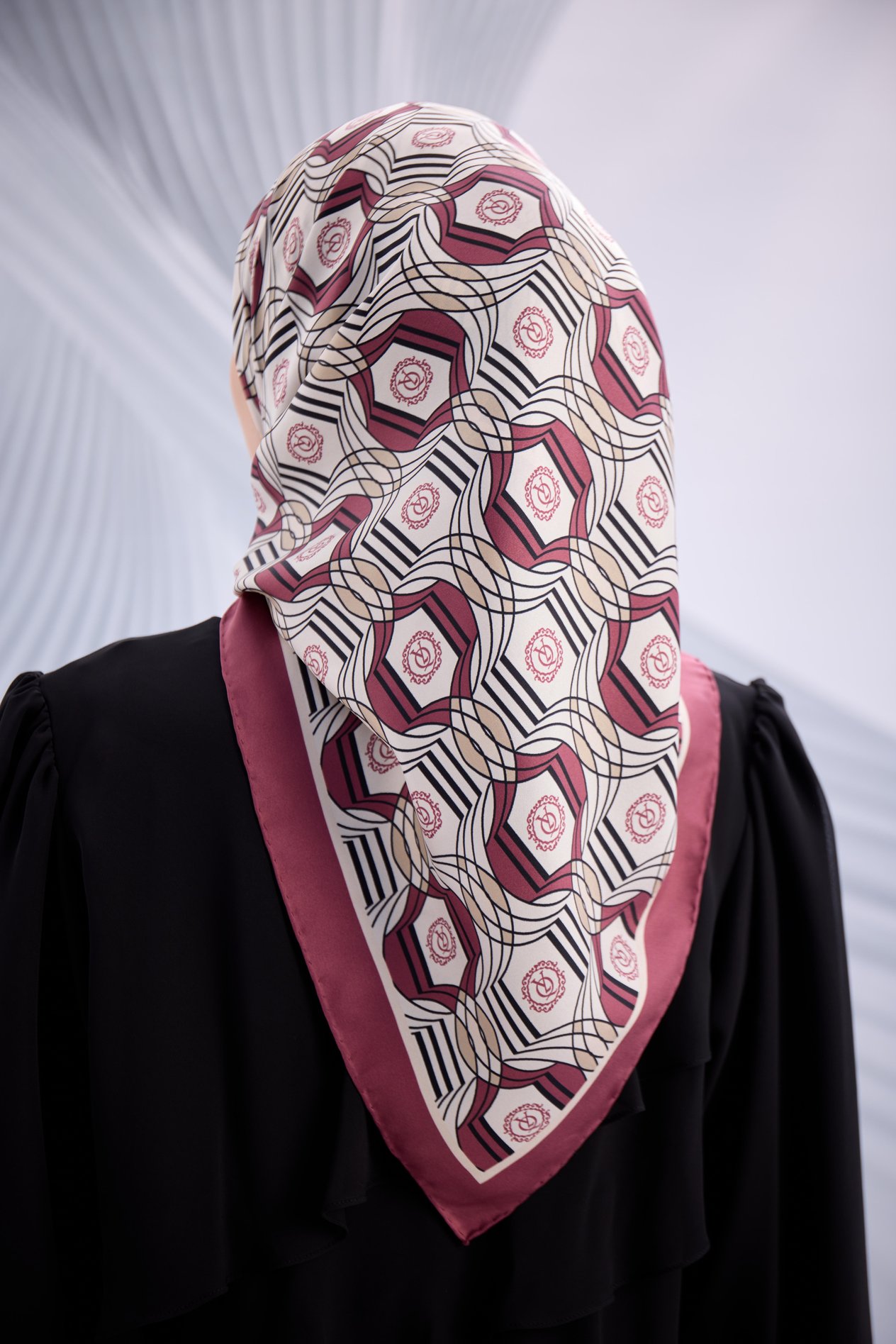 BORDO TWİLL İPEK LOGO EŞARP