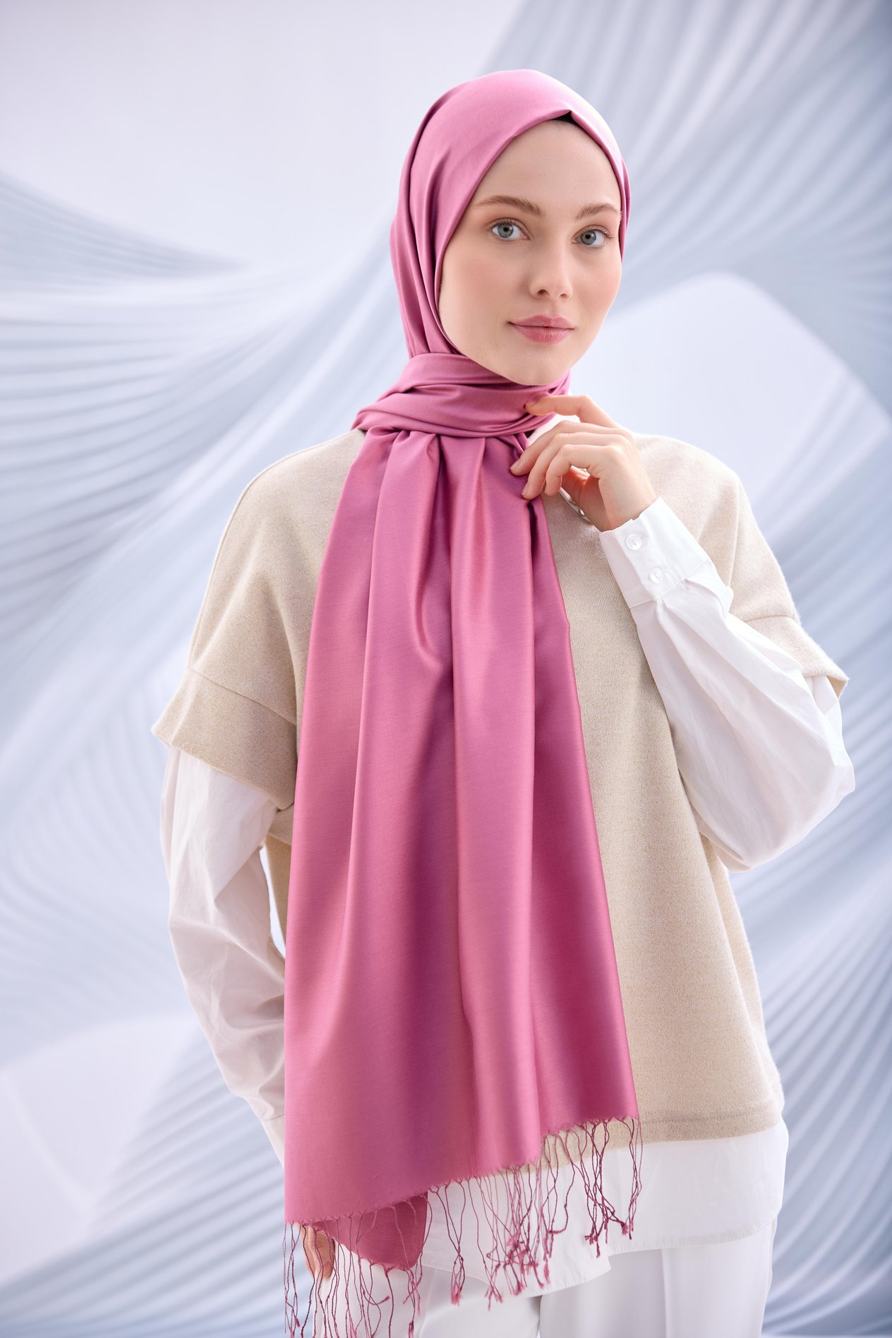 PEMBE DÜZ PÜSKÜLLÜ İPEK ŞAL-YQ02003