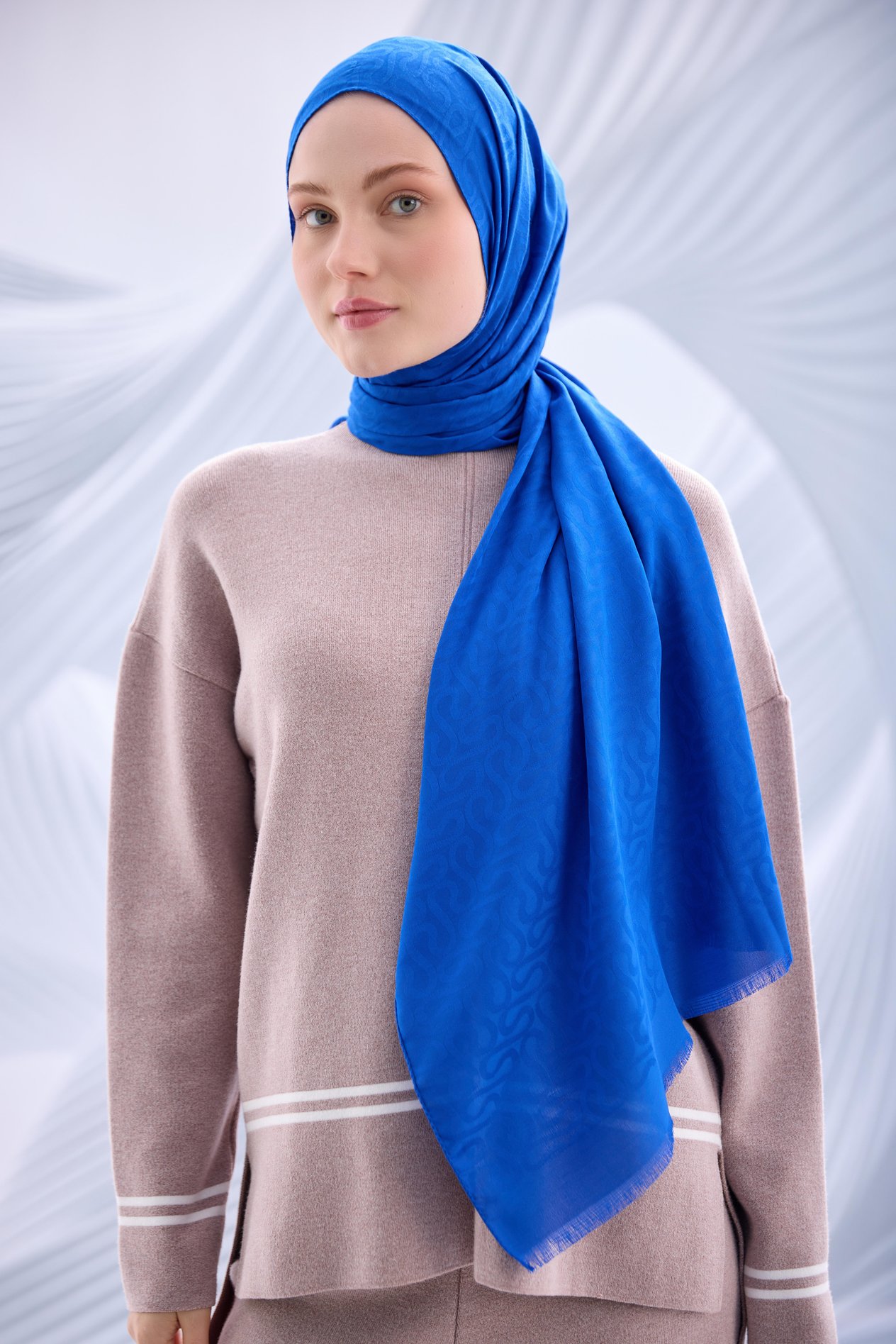 SAKS BULMACA DESEN JAKAR ŞAL-YQ03001