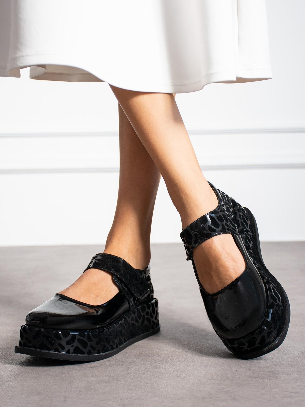 LUBA Siyah Rugan Zebra Kadın Loafer