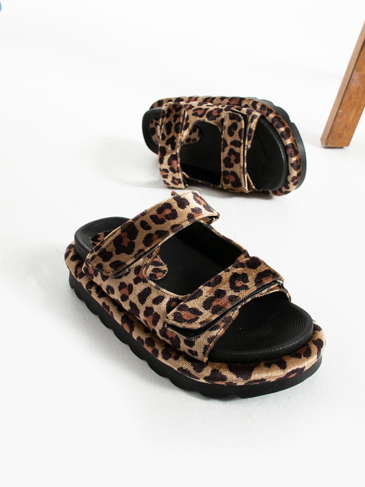 MORLY Leopar Cırtlı Kadın Sandalet