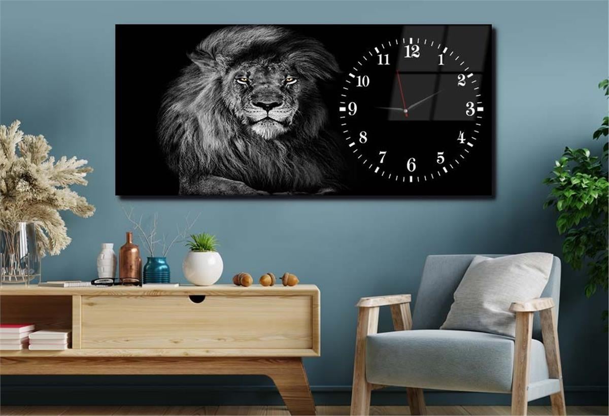 Horizontal bedrucktes Glas mit Kunst und Naturthema und einer Uhr an der Seite 106