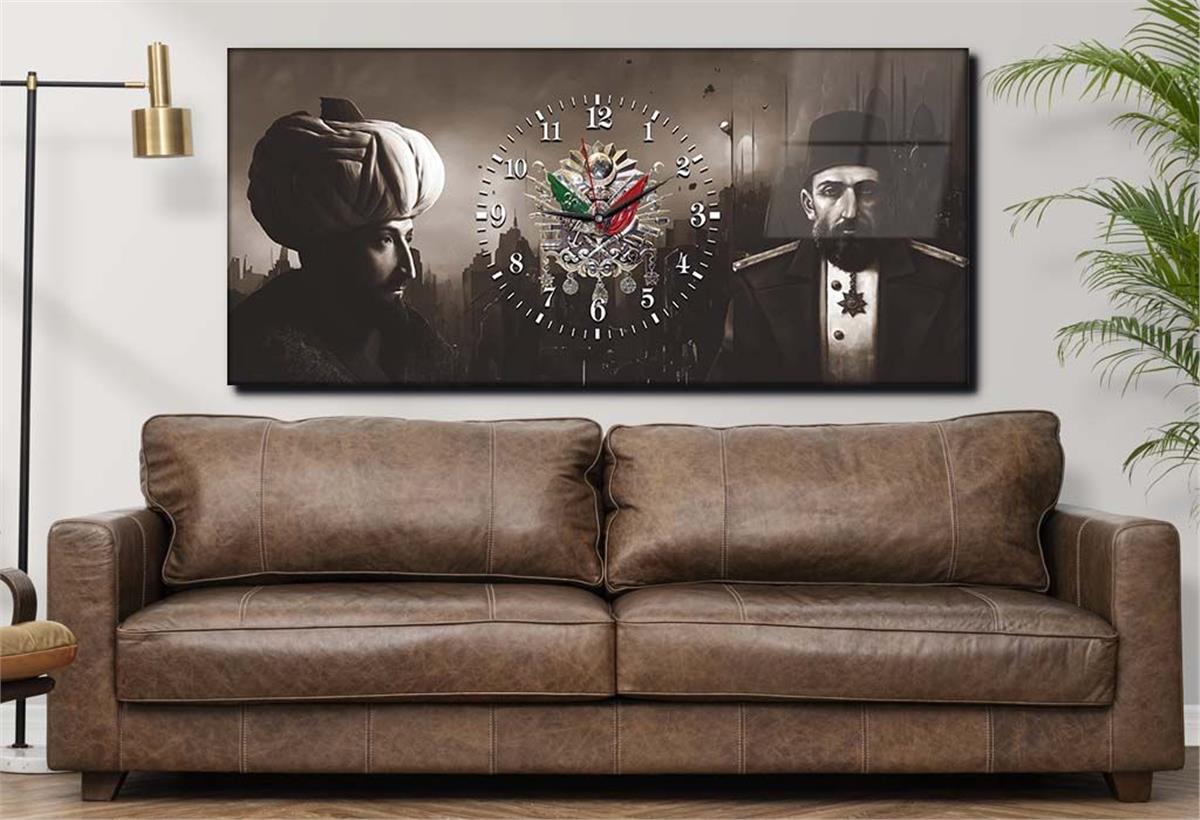 Horizontal bedrucktes Glas mit Nationenthema und einer Uhr in der Mitte 075