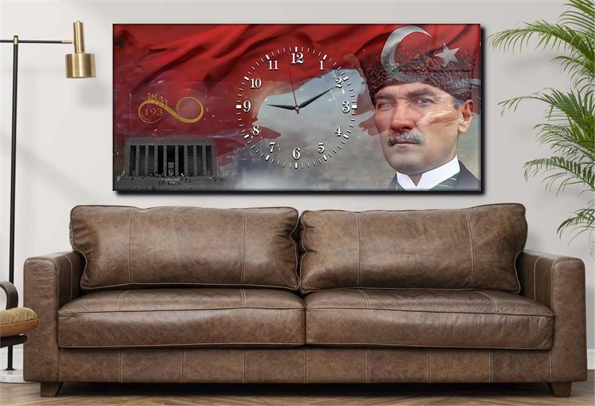 Horizontal bedrucktes Glas mit Nationenthema und einer Uhr in der Mitte 071