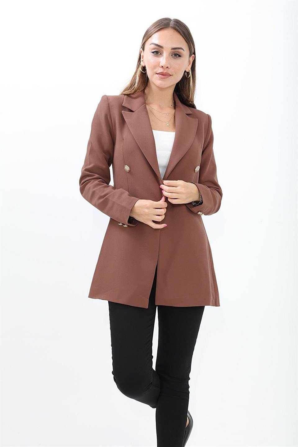 Omuzları Vatkalı Önü Çıtçıtlı Atlas Kumaş Kadın Blazer Ceket - Kahve