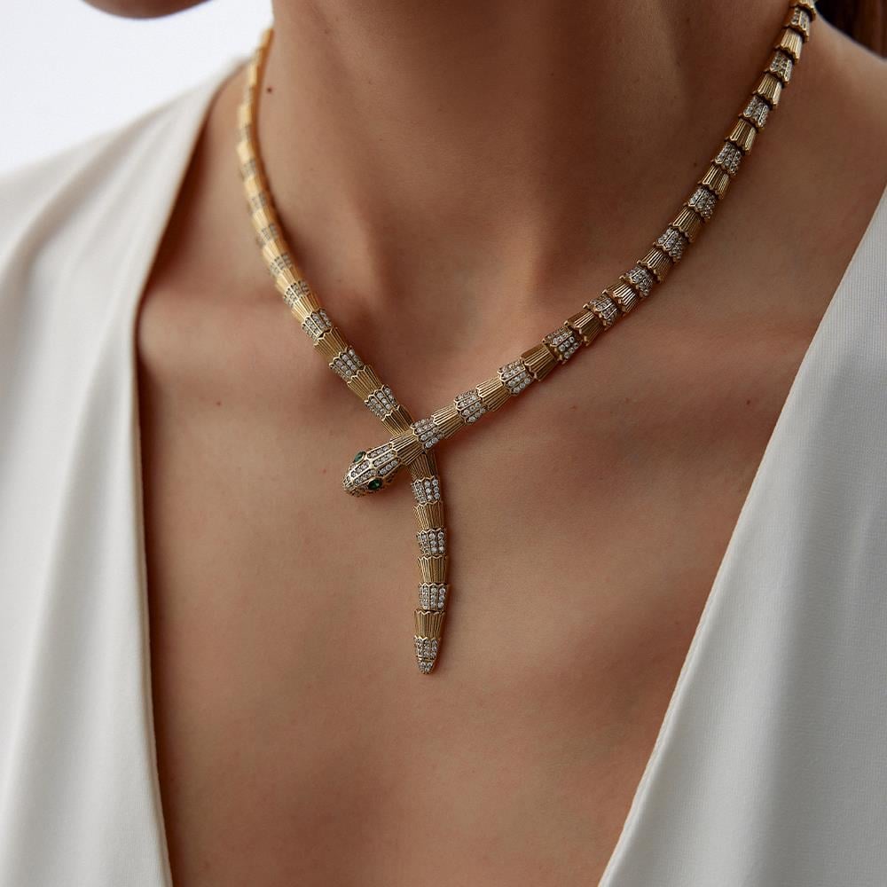 Yılan Model Altın Kolye