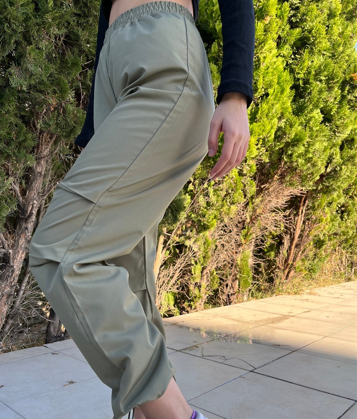 YEŞİL PARAŞÜT PANTOLON