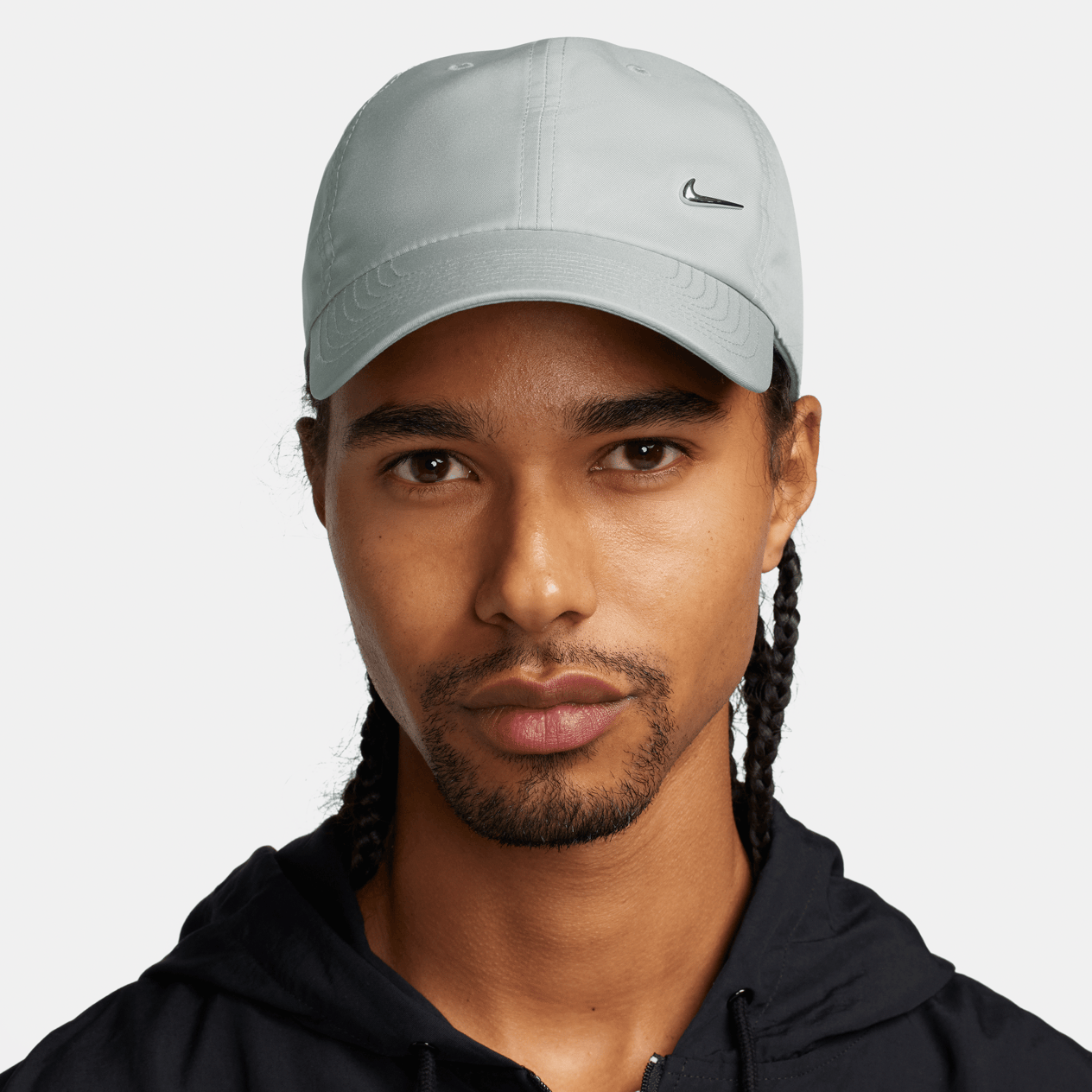 Nike Dri-FIT Club Yumuşak Metal Swoosh Şapka