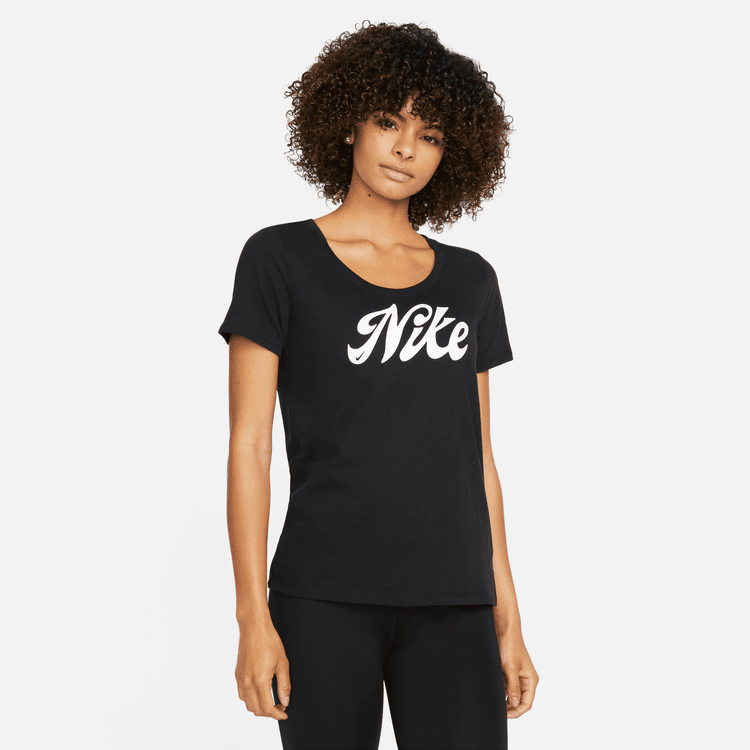 Nike Dri-FIT Kadın Tenis Tişörtü