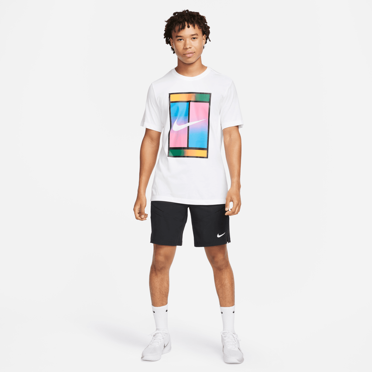 NikeCourt Advantage Dri-FIT 23 cm Erkek Tenis Şortu