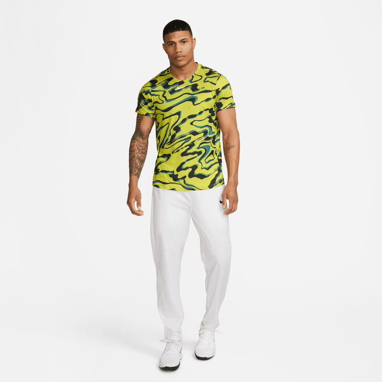 NikeCourt Dri-FIT Advantage Baskılı Erkek Tenis Üstü