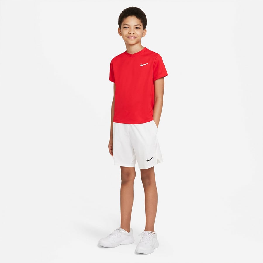 NikeCourt Dri-FIT Victory Genç Erkek Çocuk Kısa Kollu Tenis Üstü