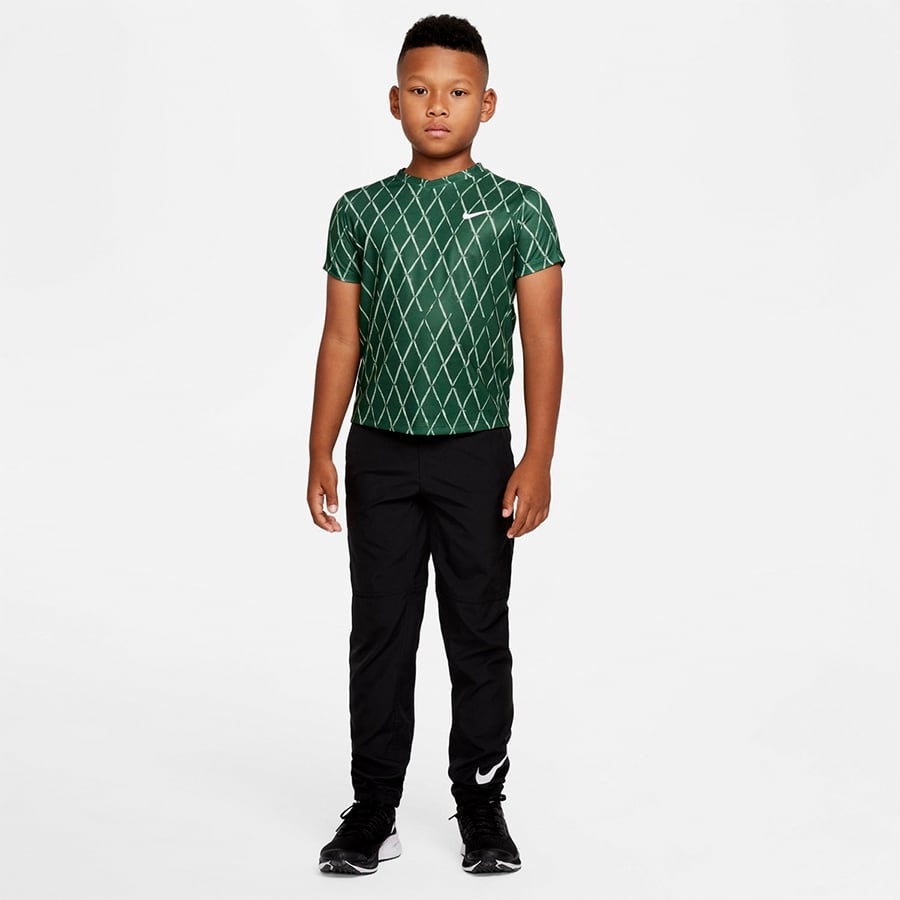NikeCourt Dri-FIT Victory Genç Erkek Çocuk Baskılı Tenis Üstü