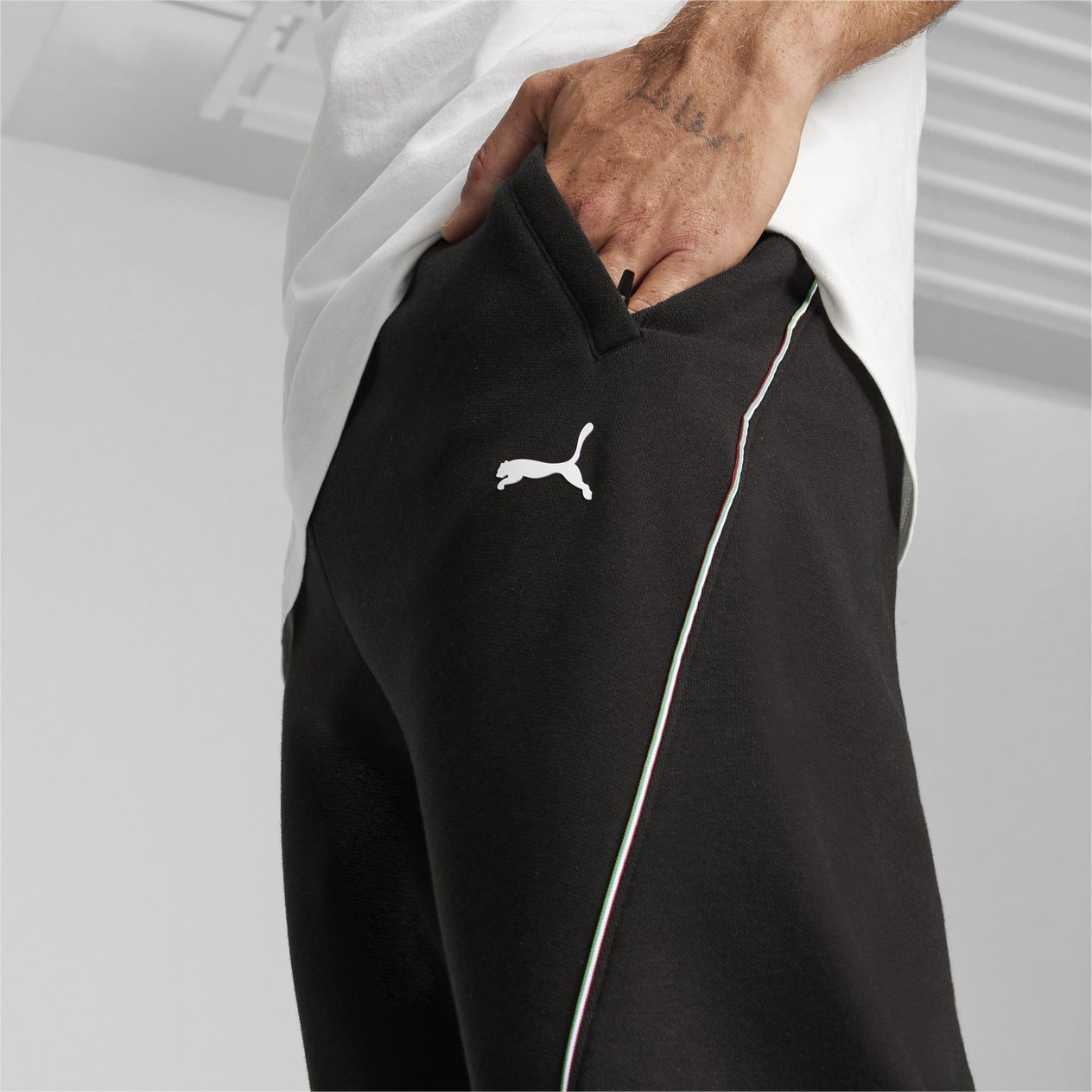 Puma Ferrari Race Sweat Pants-PUMA Black Erkek Eşofman Altı
