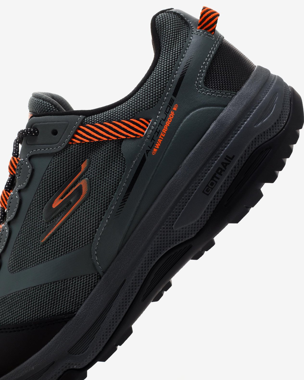 Skechers Go Run Traıl Altıtude-Impervı Erkek Koşu Ayakkabısı