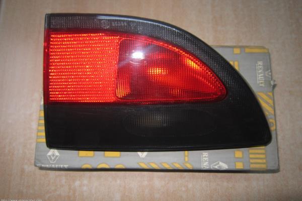 Sag Arka Ic Stop Lambası Megane 1996-1998 Orjınal 7701042633