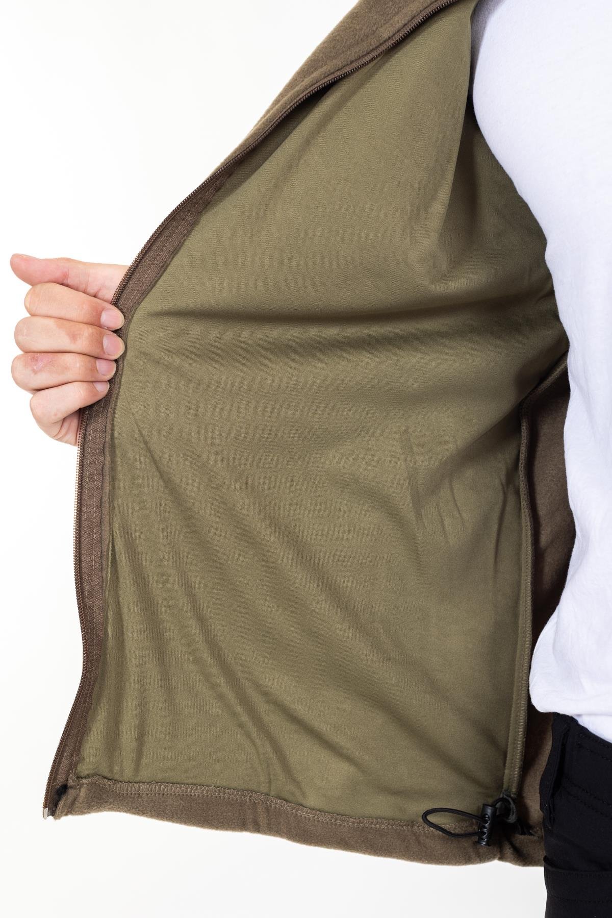 AKN 02 Polar Mont-Haki