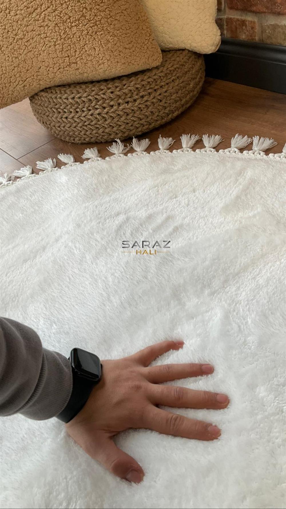 SARAZ HALISARAZ HALI Yuvarlak Comfort Puffy Beyaz Ponpon Saçaklı Yıkanabilir 