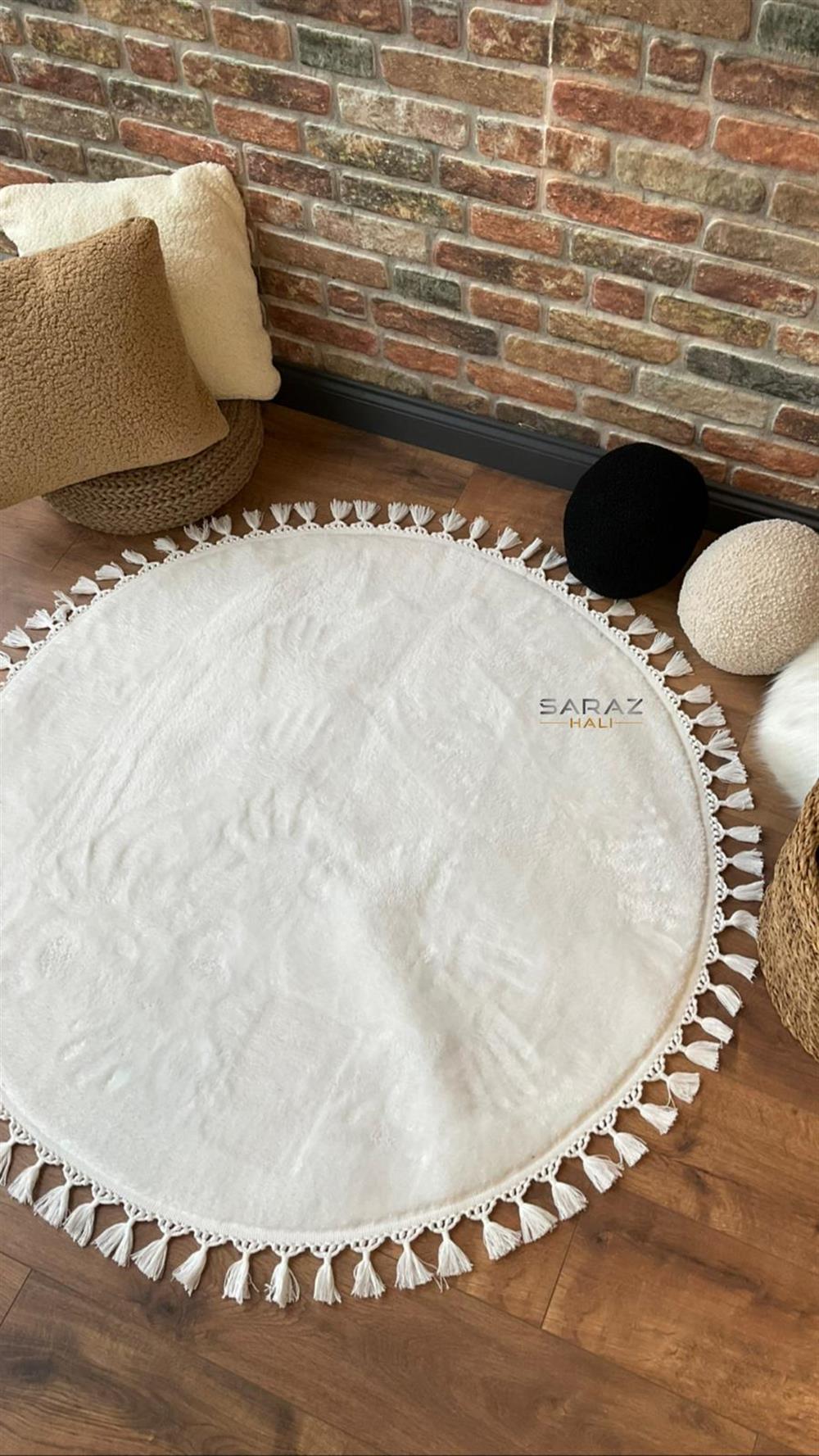 SARAZ HALISARAZ HALI Yuvarlak Comfort Puffy Beyaz Ponpon Saçaklı Yıkanabilir 