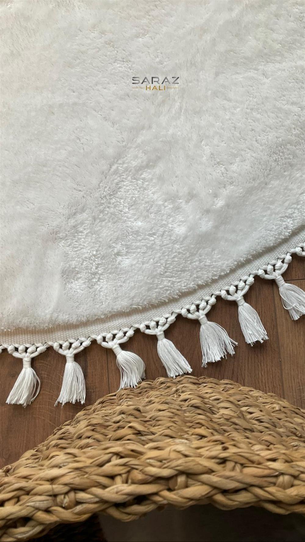 SARAZ HALISARAZ HALI Yuvarlak Comfort Puffy Beyaz Ponpon Saçaklı Yıkanabilir 