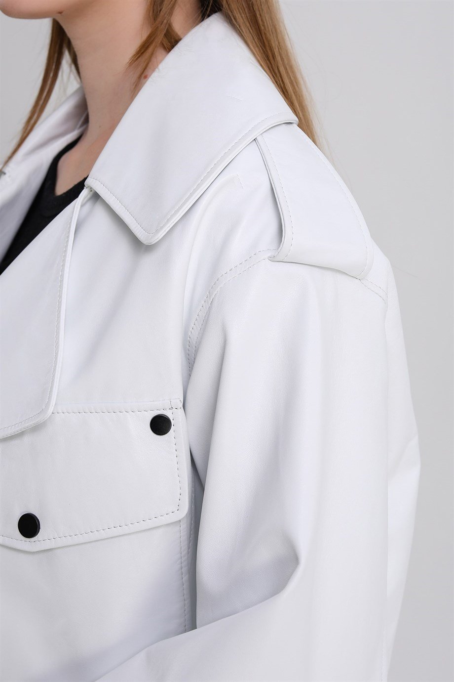 Beyaz Oversize Deri CeketCeket
