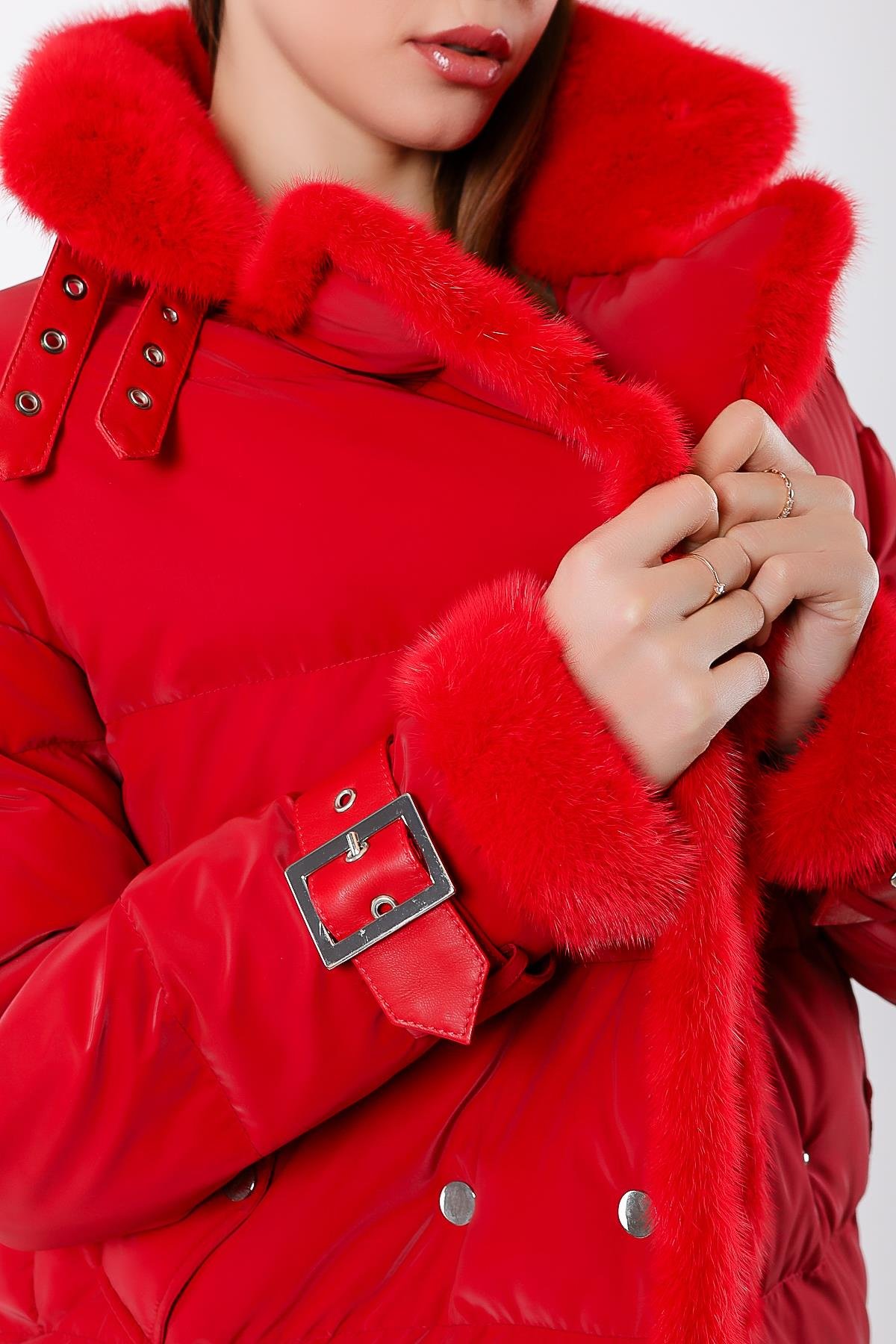 Kırmızı Mink Kürk Aksesuarlı Puffer MontMont