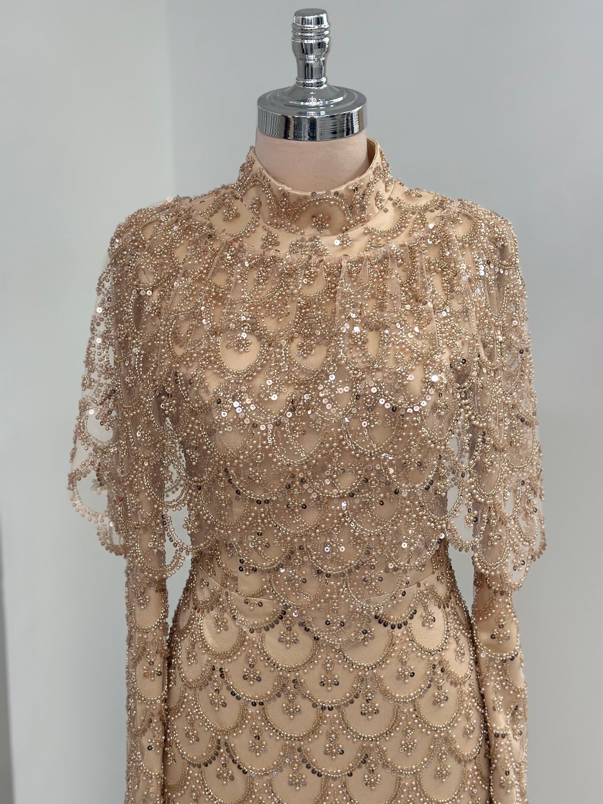 Elenor Abiye Gold