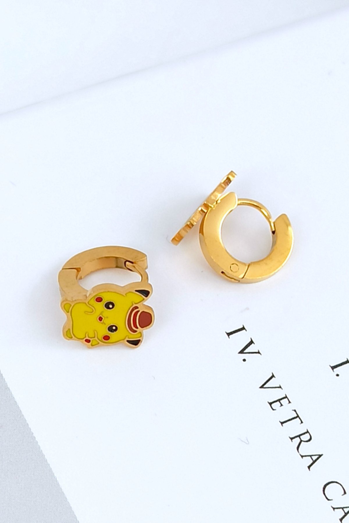 Çelik Minimal Çocuk Küpe Pikachu Küpe