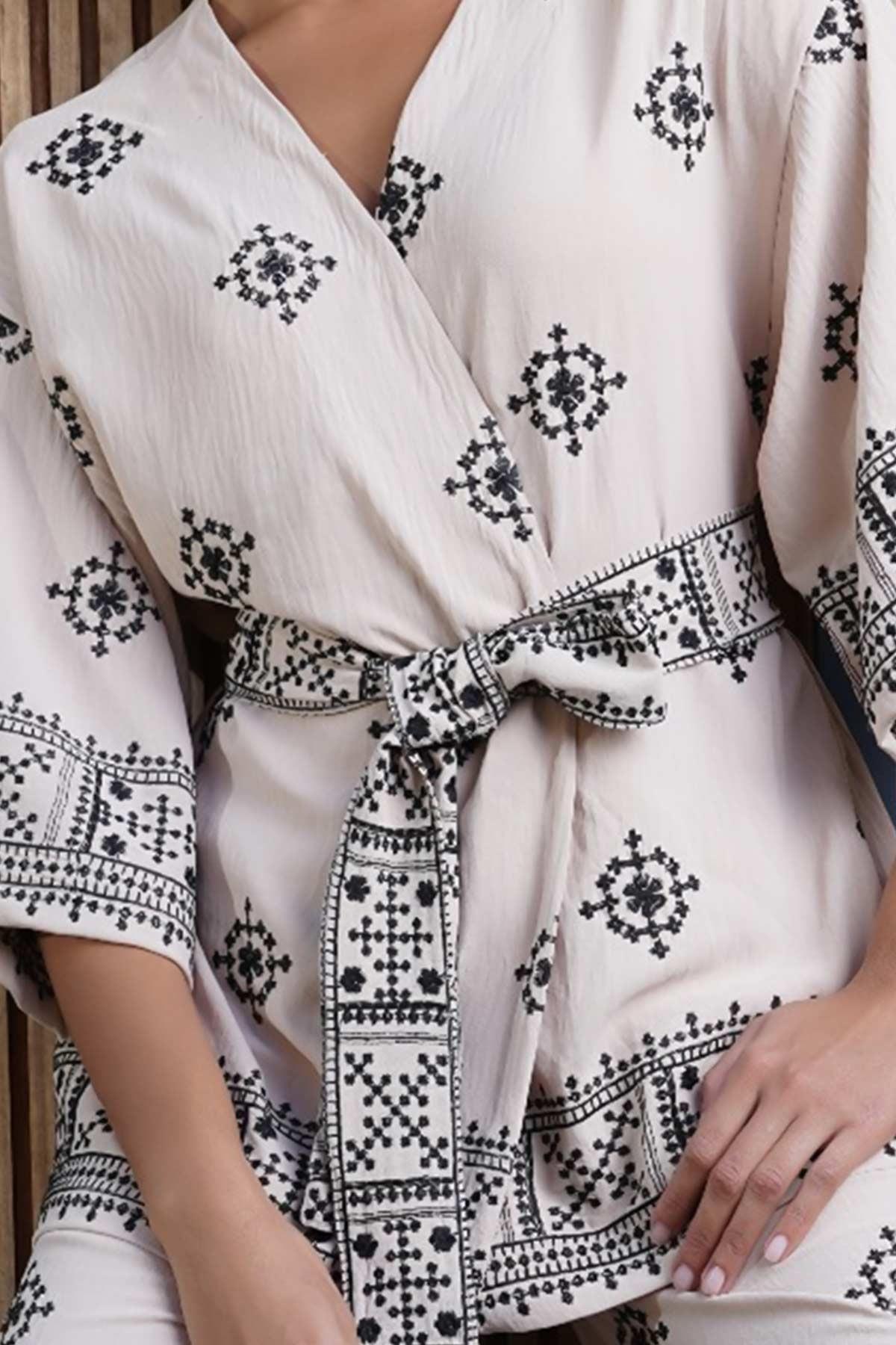 Mısırlı Kadın Espresso Kimono Takım