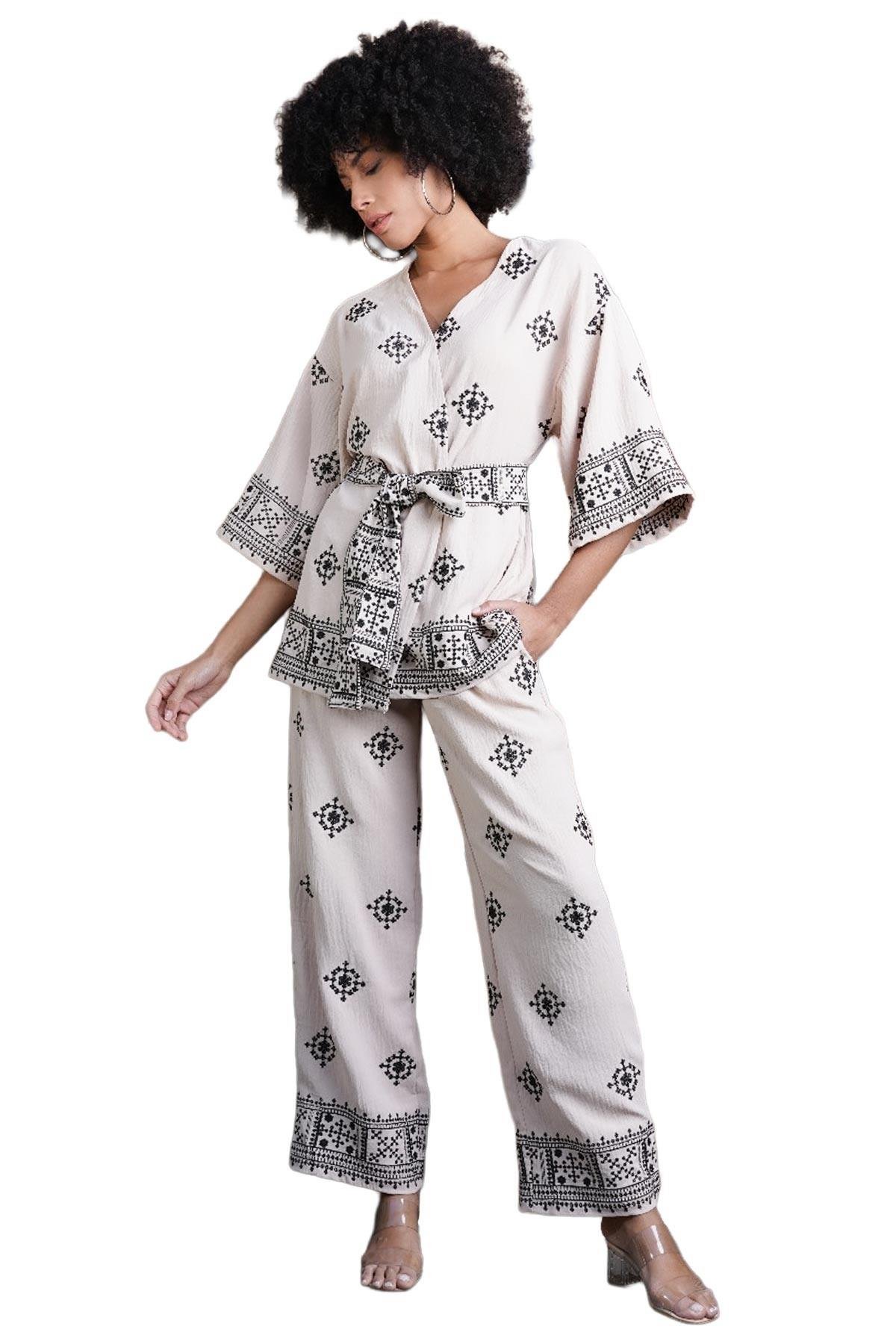 Mısırlı Kadın Espresso Kimono Takım