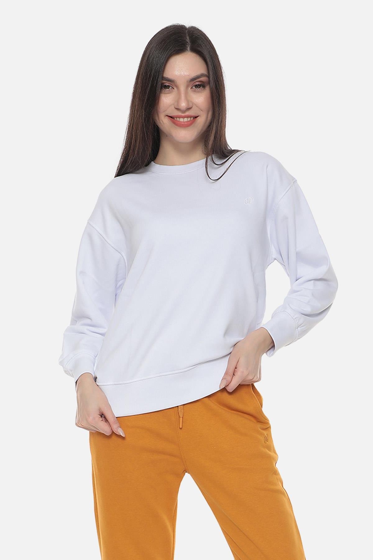 Mısırlı Kadın Üç İplik Oversize Bisiklet Yaka Beyaz Sweatshirt M KOS 1B