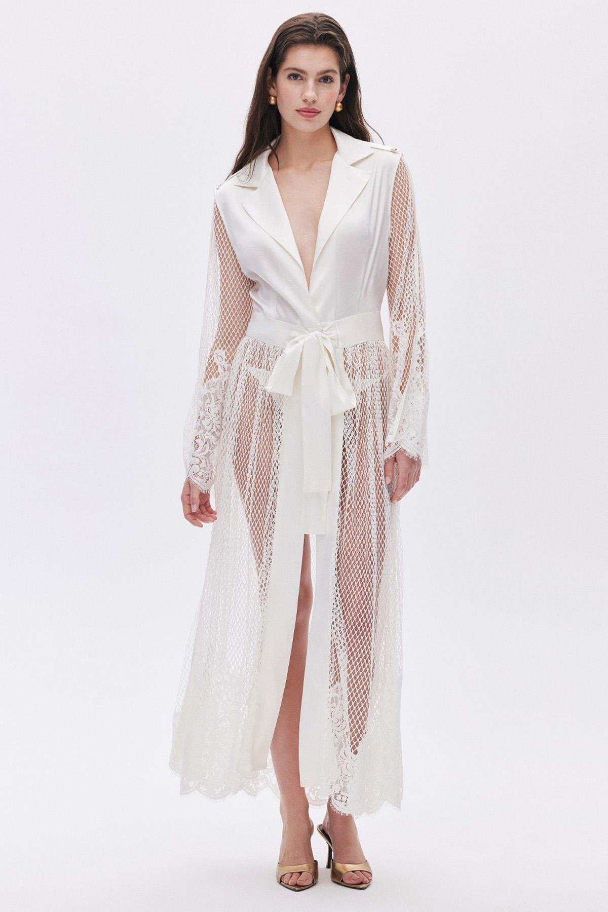 Calla Lily Saten Beyaz Dantel Detaylı Uzun Sabahlık / Kimono