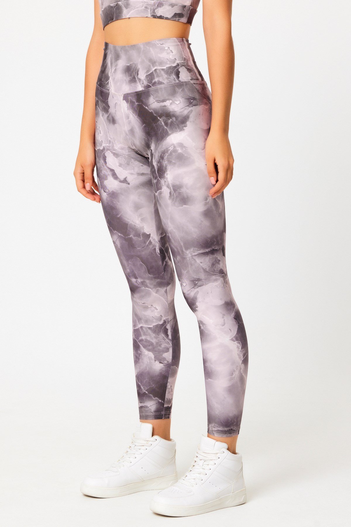 GRAB Mermer Batik Desen Spor Tayt