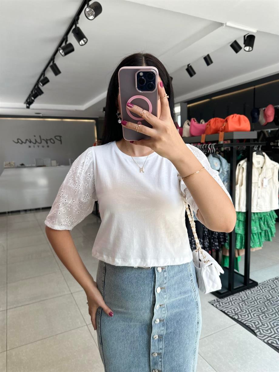 Beyaz Kolu Fistolu Tshirt