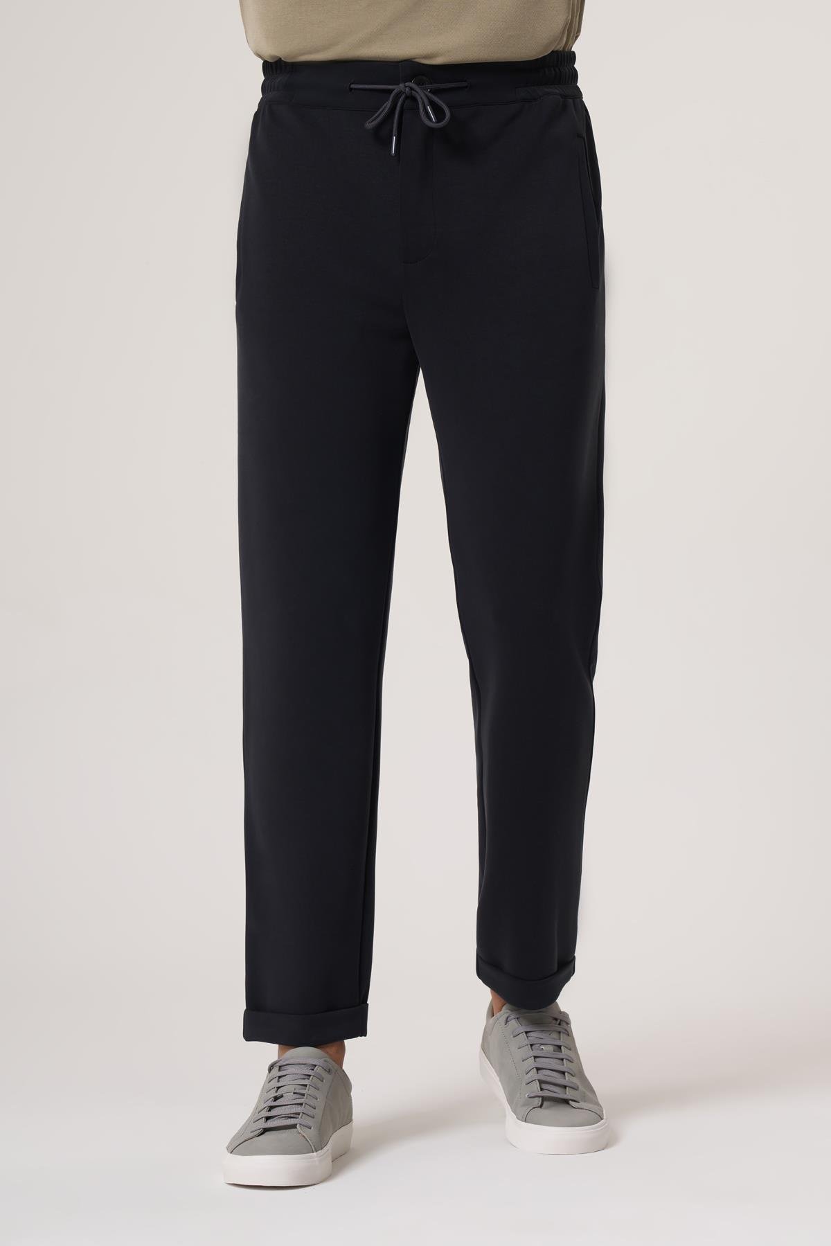 WELLWE-STEP SİYAH  MODAL İÇERİKLİ RELAXED FIT JOGGER PANTOLON-Pantolon