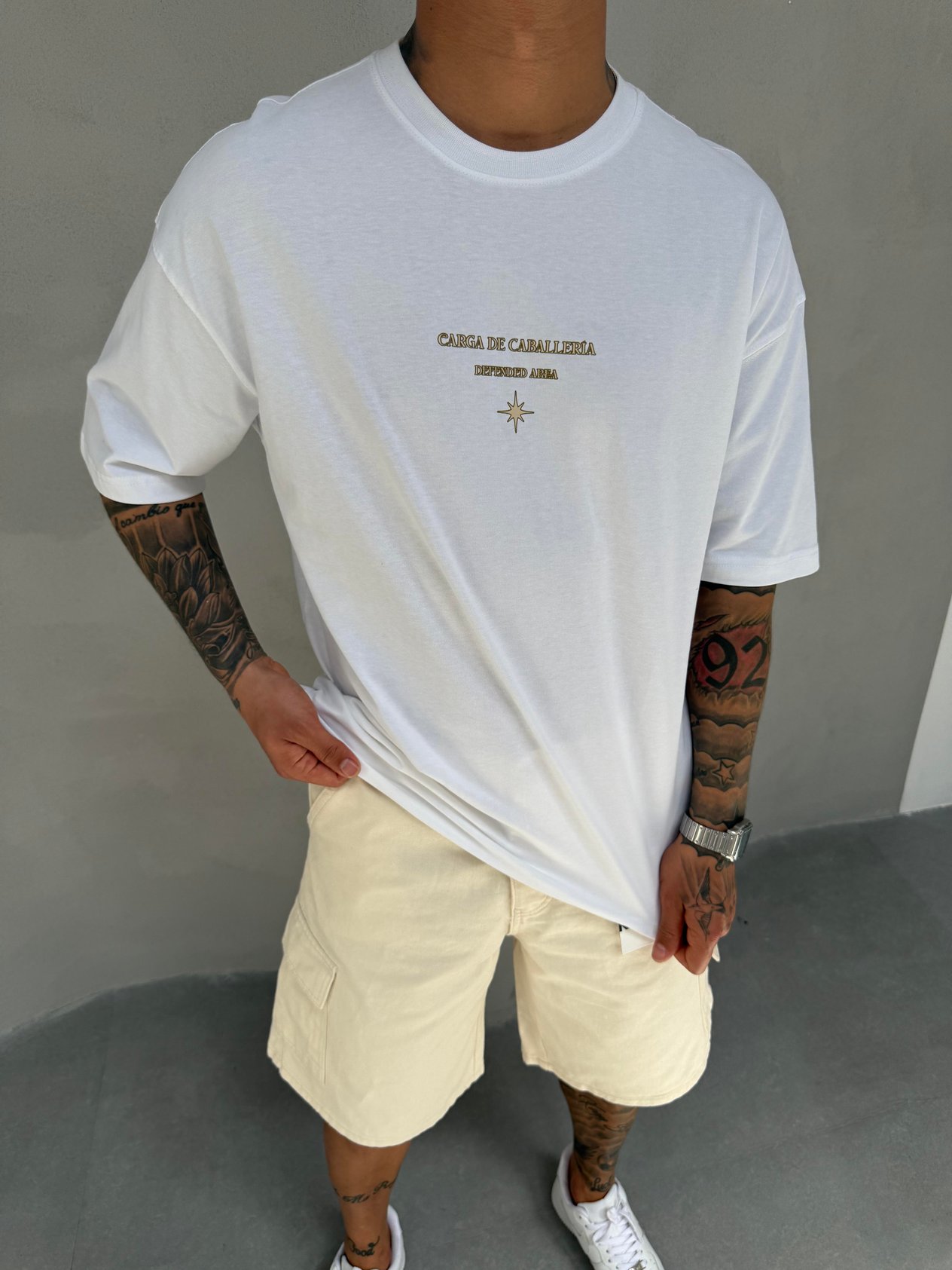 Beyaz Oversize Baskılı T-Shirt