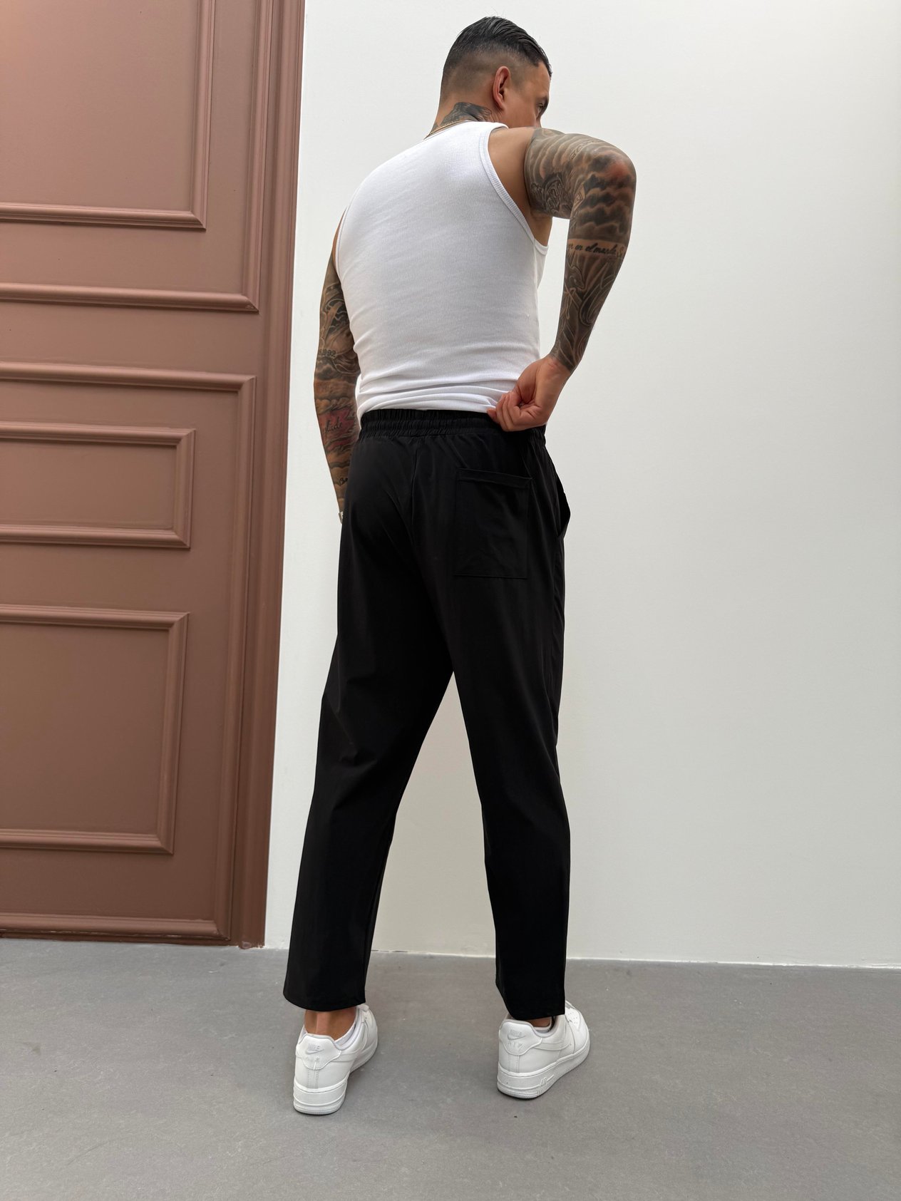 Siyah Paraşüt Kumaş Boyfriend Pantolon