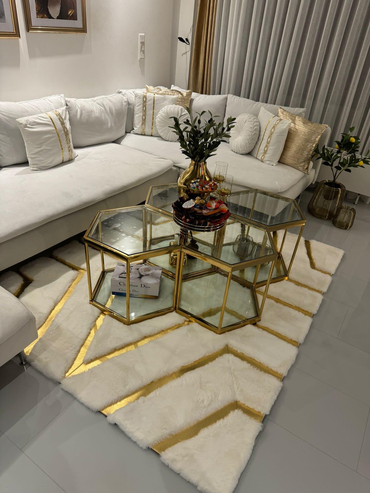 LUXURY FUR V MODEL KREM GOLD DERİLİ 